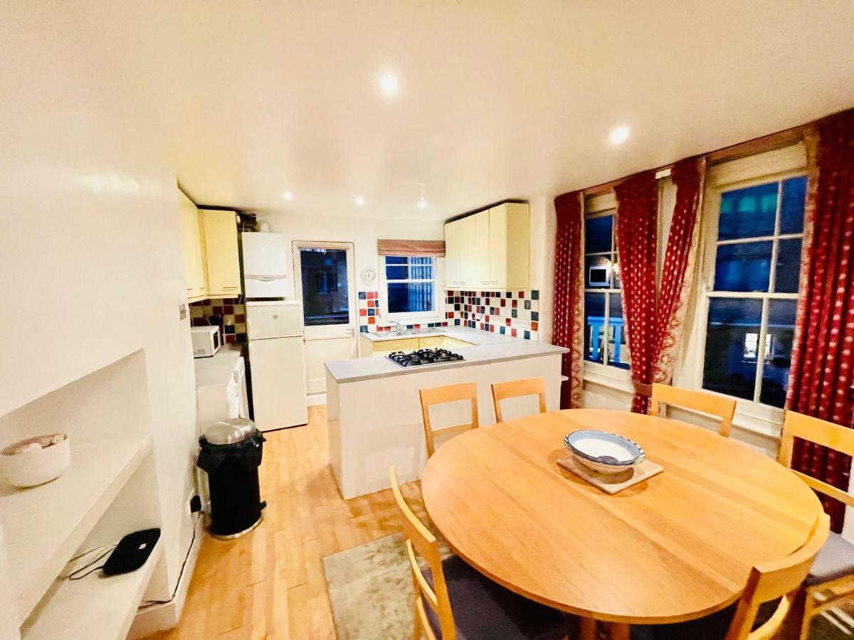 New Lovely 2-Bedroom Condo In Chelsea ロンドン エクステリア 写真